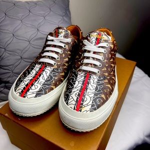Burberry sneakers